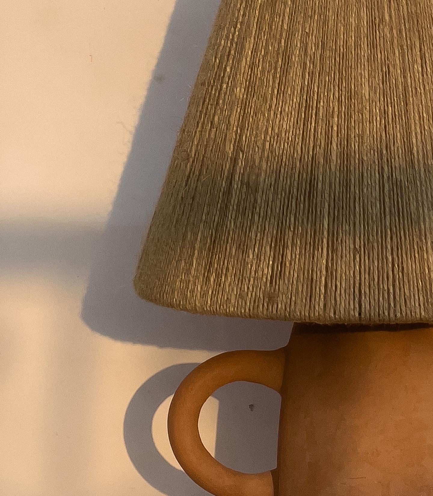 One Hand Raw Table Lamp